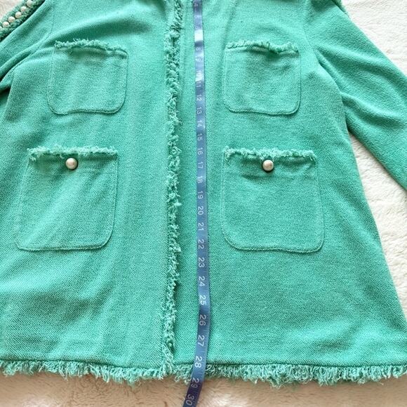 CHANEL women tweed light green jacket with pearls size 40 FR or 8 US 5800$ - Picture 13 of 14